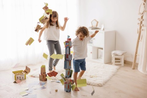 Castle Crash Gra Rodzinna Kto Zbuduje Wyższy Zamek? Ludattica 20071 4+