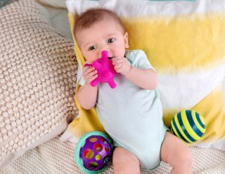 Piłki sensoryczne z piłką świecącą dla niemowląt – Ball-a-Baloos B.Toys
