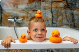 Kaczki do kąpieli z tabletkami barwiącymi wodę bez dziurki Mom's Care