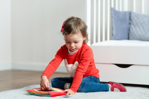 Multisensoryczna Książeczka Lot Balonem Moms Care