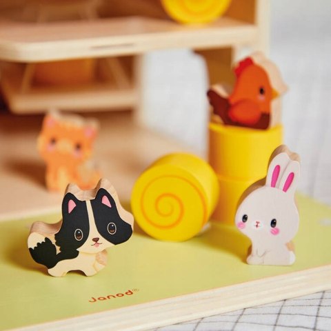 Drewniana farma z otwieranym dachem i figurkami 2+ Janod