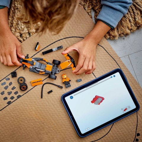 Lego City 60442 Kierowca F1 z samochodem wyścigowym McLaren