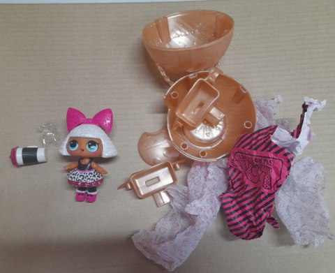 OUTLET Lalka L.O.L Surprise Glitter Brokatowa