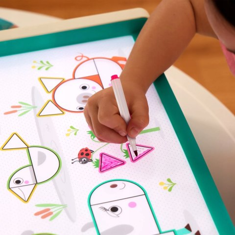 B.toys edukacyjny podświetlany stolik do rysowania Look & shine