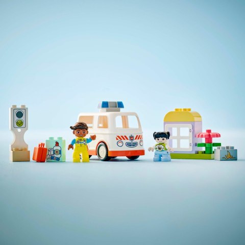 LEGO Duplo 10447 Karetka z kierowcą