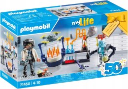 Playmobil MyLife 71450 Naukowiec z robotami
